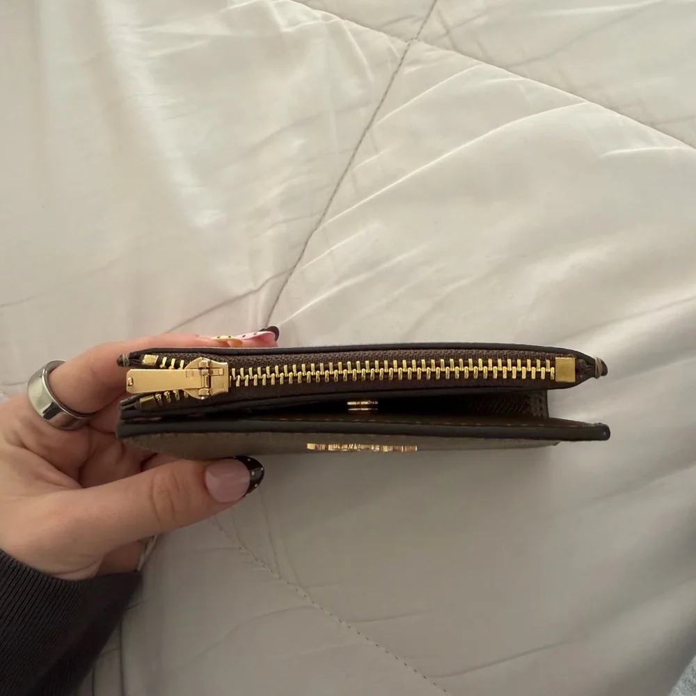 Coach Brown Pebbled Leather Zip Card Case with Gold Hardware - Picture 2 of 3